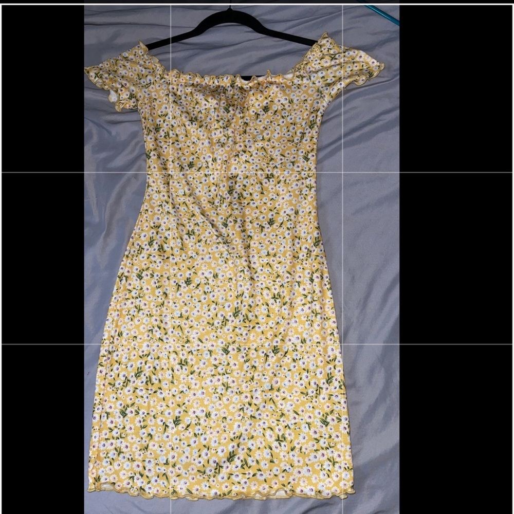 Ditsy Floral Print Off Shoulder Lettuce Edge Dress